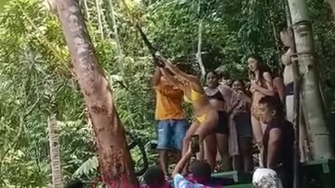 Sexy lady Swing and Jump 3
