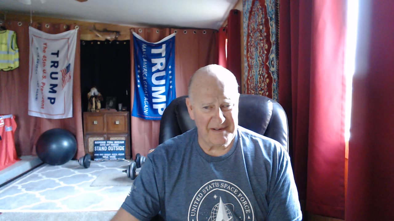 Israel Threatens Candace Owens and Tucker Carlson With Assassination: ‘Most Dangerous People In USA’/King Charles III Strips Prince Andrew of Titles, Kicks Him Out of Royal Residence/Trump Cuts China Tariffs as the Country Opens Up to U.S. Agriculture