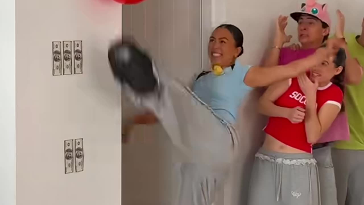 CAN YOU GUYS HELP US HIT 30M SUBSCRIBERS ASAP! 🥺🙏🏼 #challenge #game #couple #funny #shorts #usa