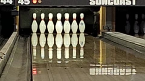 Bowling at Suncoast Hotel & Casino in Las Vegas, NV, 9/25/25, score; 212