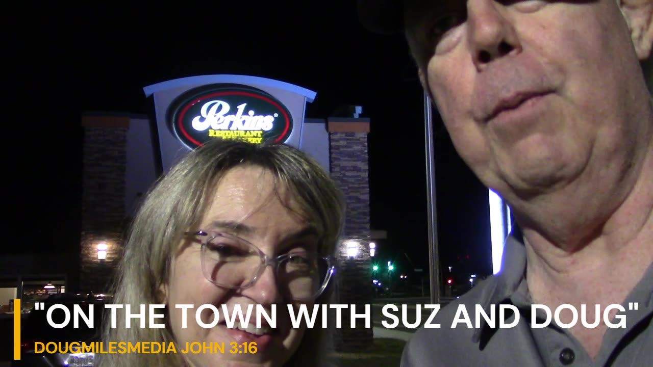 "On The Town with Suz and Doug" Review Sunday Dinner at Perkins Restaurant in Venice, FL