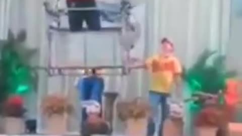 FUCKIN NIGGERS - CRANE LIFTING SPECTACLE LOL 😂🤣😂