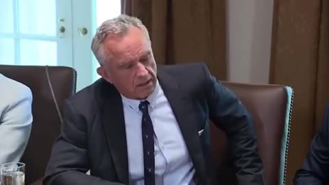 RFK JR JUST OUTED THE BIDEN ADMINISTRATION FOR CHILD TRAFFICKING 😲