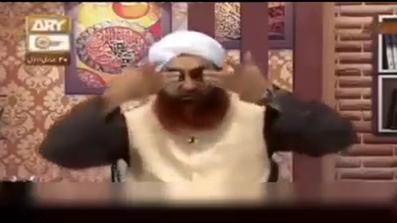 وضو کے دوران خواتین سر کا مسح کیسے کریں ؟