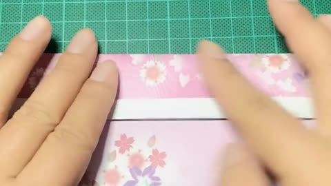 DIY Paper Flowers Using Folding