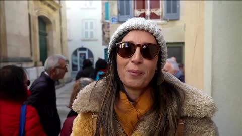 Fans bid farewell to French film icon Brigitte Bardot at funeral