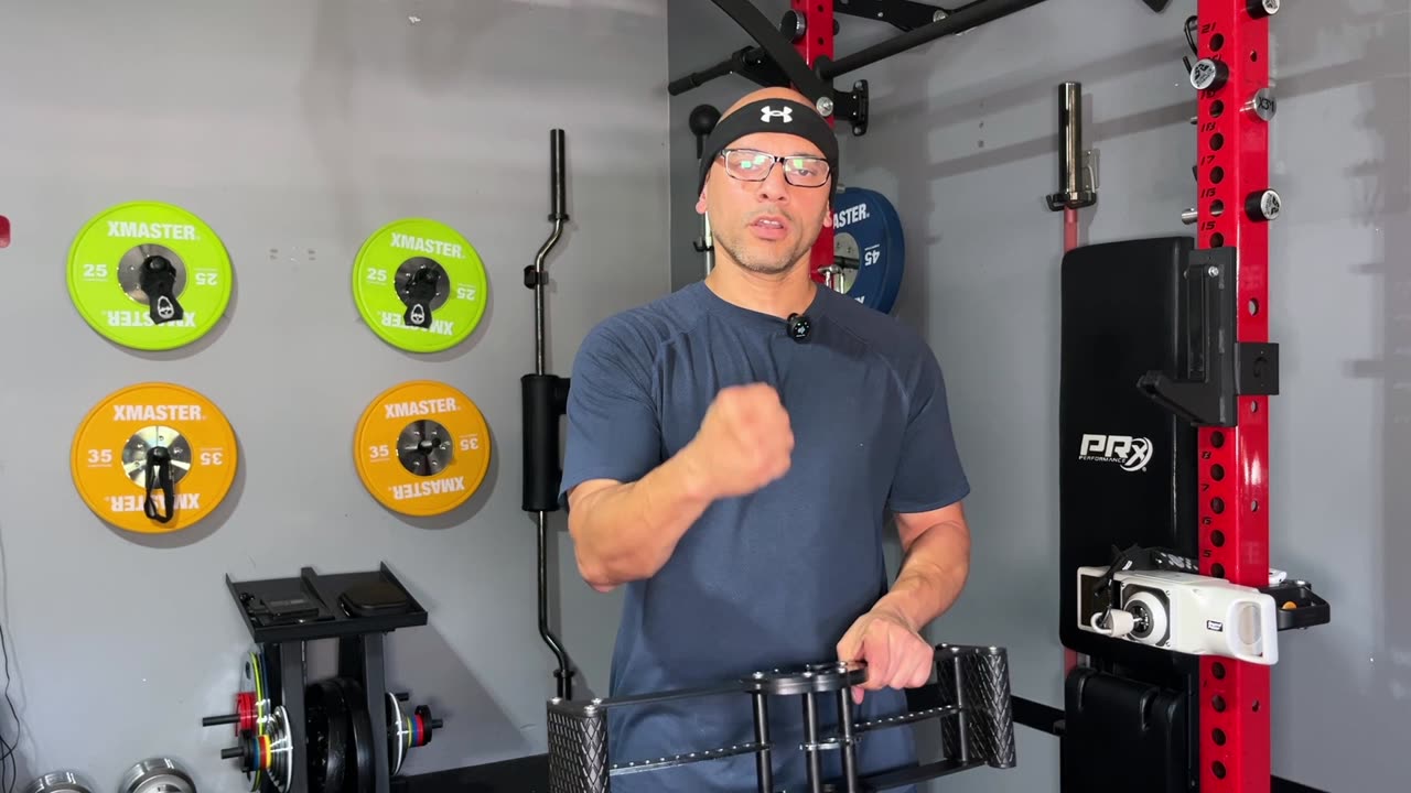 UClips Back Bar Review: Cable Attachment, Landmine Row Handle, & Barbell Jack!