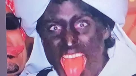 Hypocrite CastroTrudeau doing Blackface (sick)