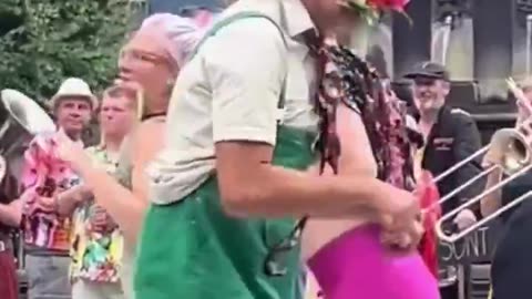 Deutschland heute grün antifa Schlagwort