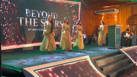 Ashani Sewwandi | Live Performance | Girls Stage Dance