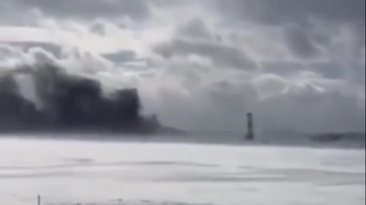 Another Angle of the Failed Landing – Boeing 737, Fire, and Moments of Panic