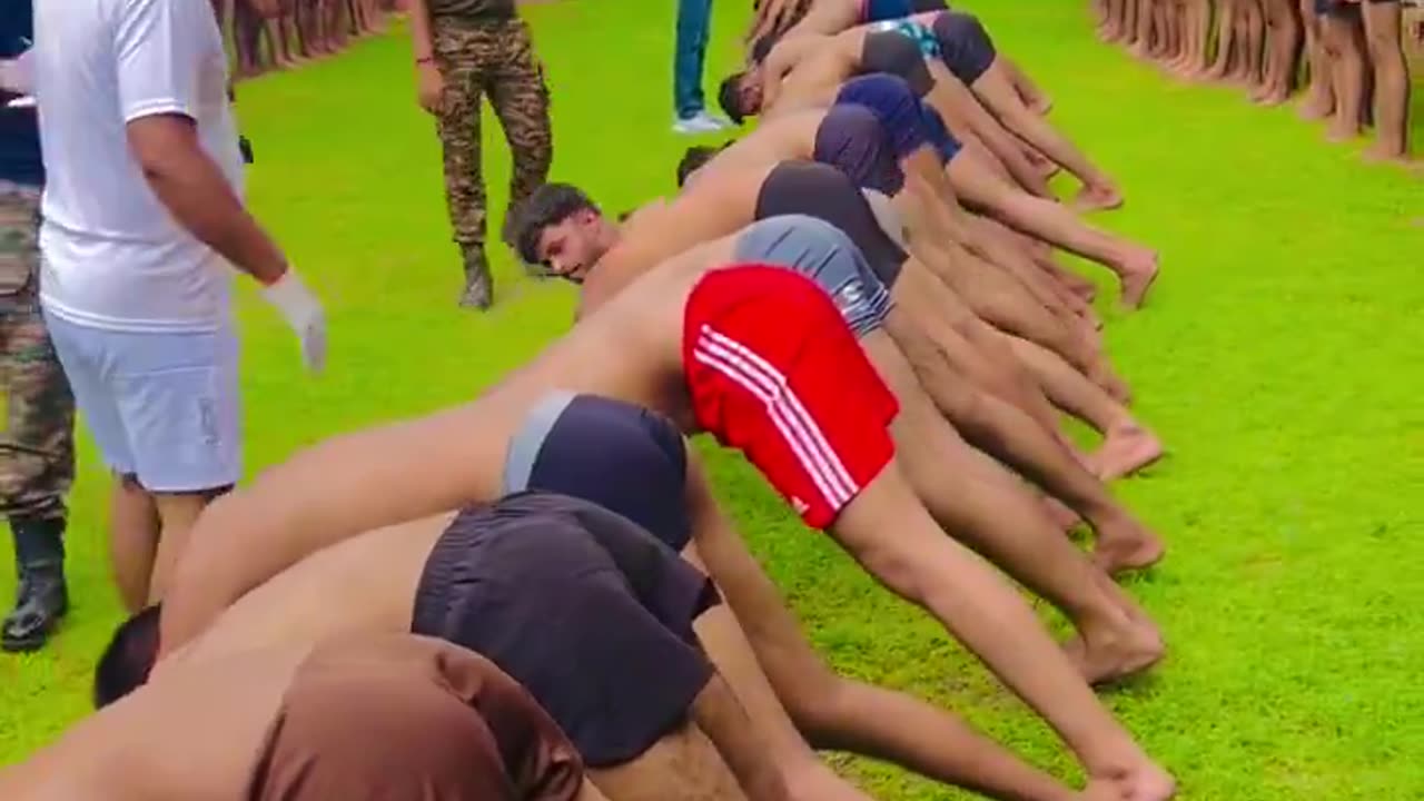 THE WEAKEST MILITARY IN THE WORLD: This is what the Indian army recruitment process looks!