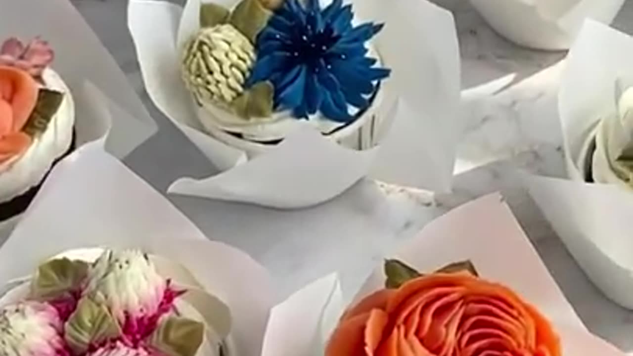 Заварной КРЕМ-ЧИЗ в кремовой флористике