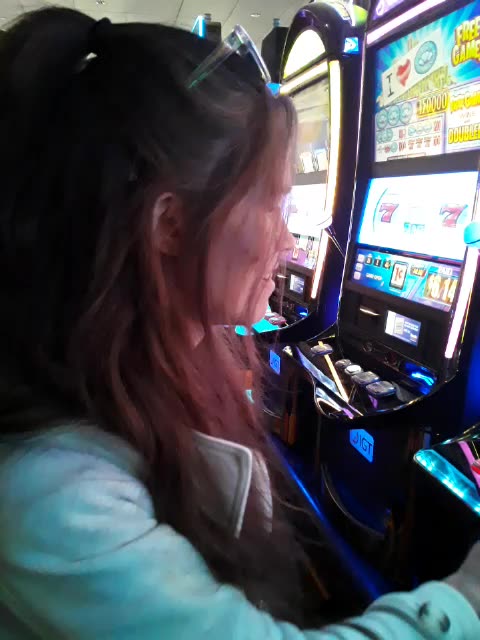 Wifey Poo playing the Hot Tamale