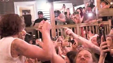 ALL AMERICAN REJECTS PLAYING CHICAGO HOUSE PARTY 2025 - AAR DIY TOUR - MOVE ALONG (LIVE)
