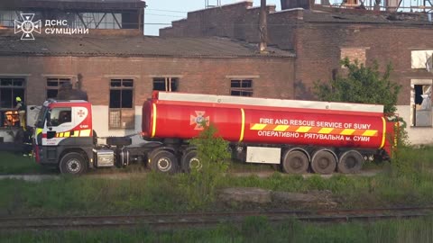 🚒🔥 Ukraine Russia War | Sumy First Responders Battle Industrial Fire Amid Conflict | RCF