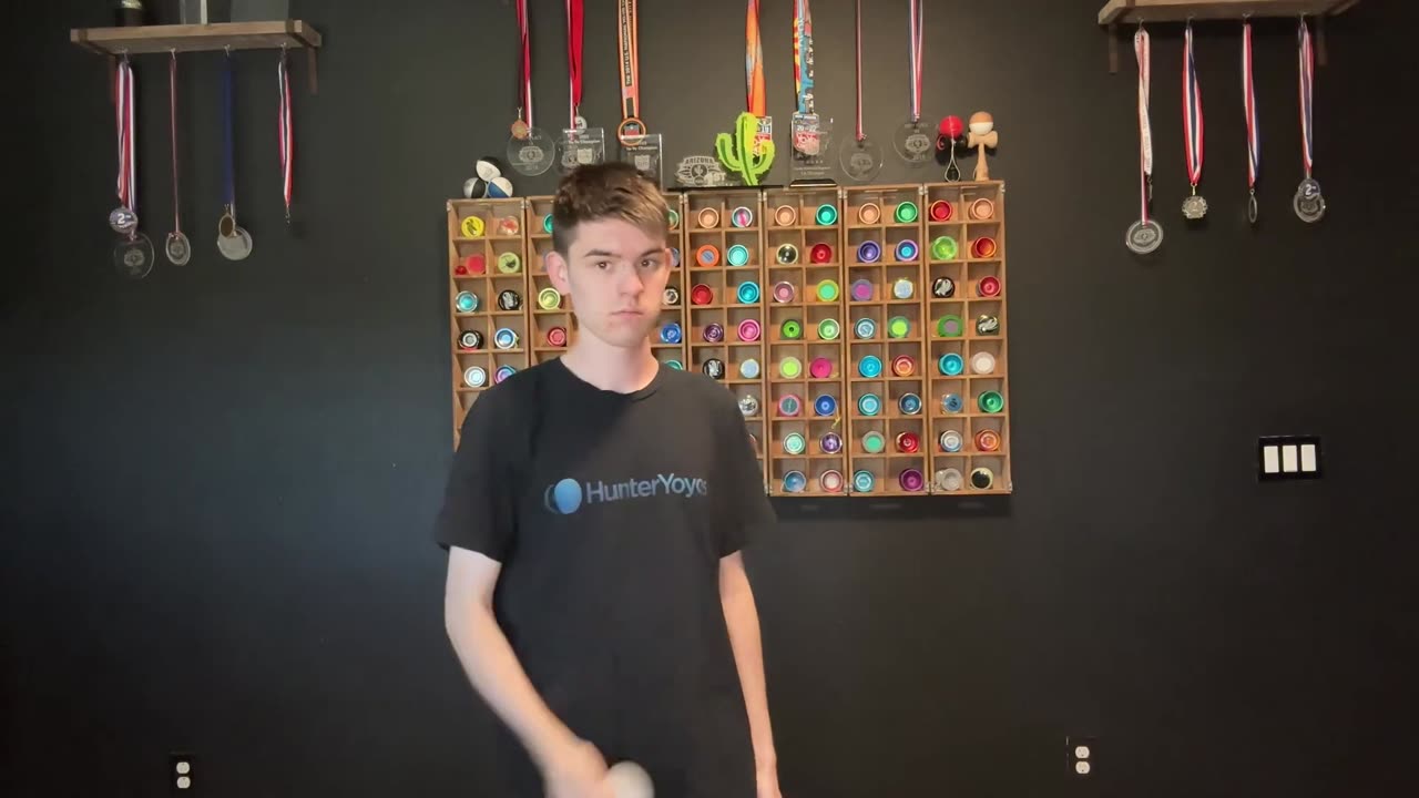 4A Offstring Yoyo Trick Tutorial #2_ Barrel Rolls.