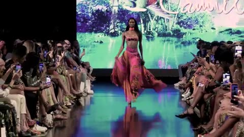 Camilla Seretti Resort 2023 Miami Swim Week - Art Hearts