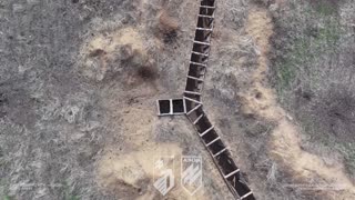 Ukrainians Attack Russian Trench Complex Near Toretsk