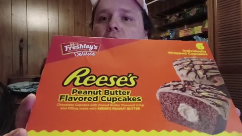 Trying 3 Different Mrs Freshley's Cakes