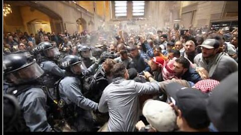 Migrant Protesters Storm Grand Central… as NYC Collapses