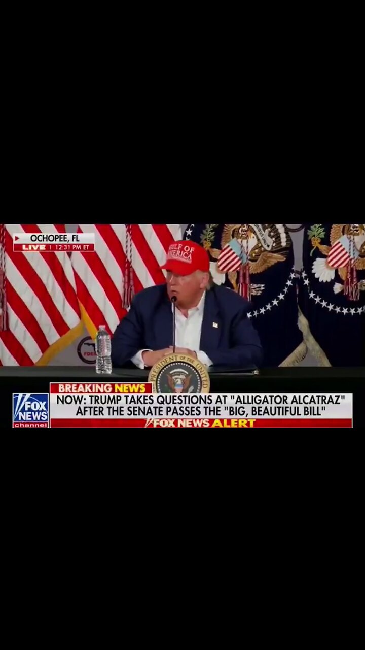 Scotty Mar : Trump , Q posts