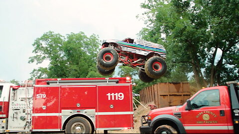 1,400hp Monster Truck Performs Wild Stunt In Georgia