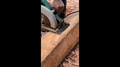 How To Cut Logs With The Circular Saw