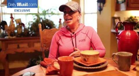Exclusive Paula Jones: 'Don't let Bill Clinton back in White House'