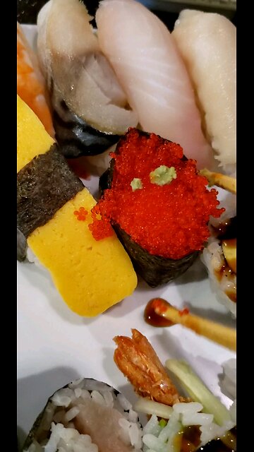 ASMR Eating Sushi + Mukbang Tasty + Japan