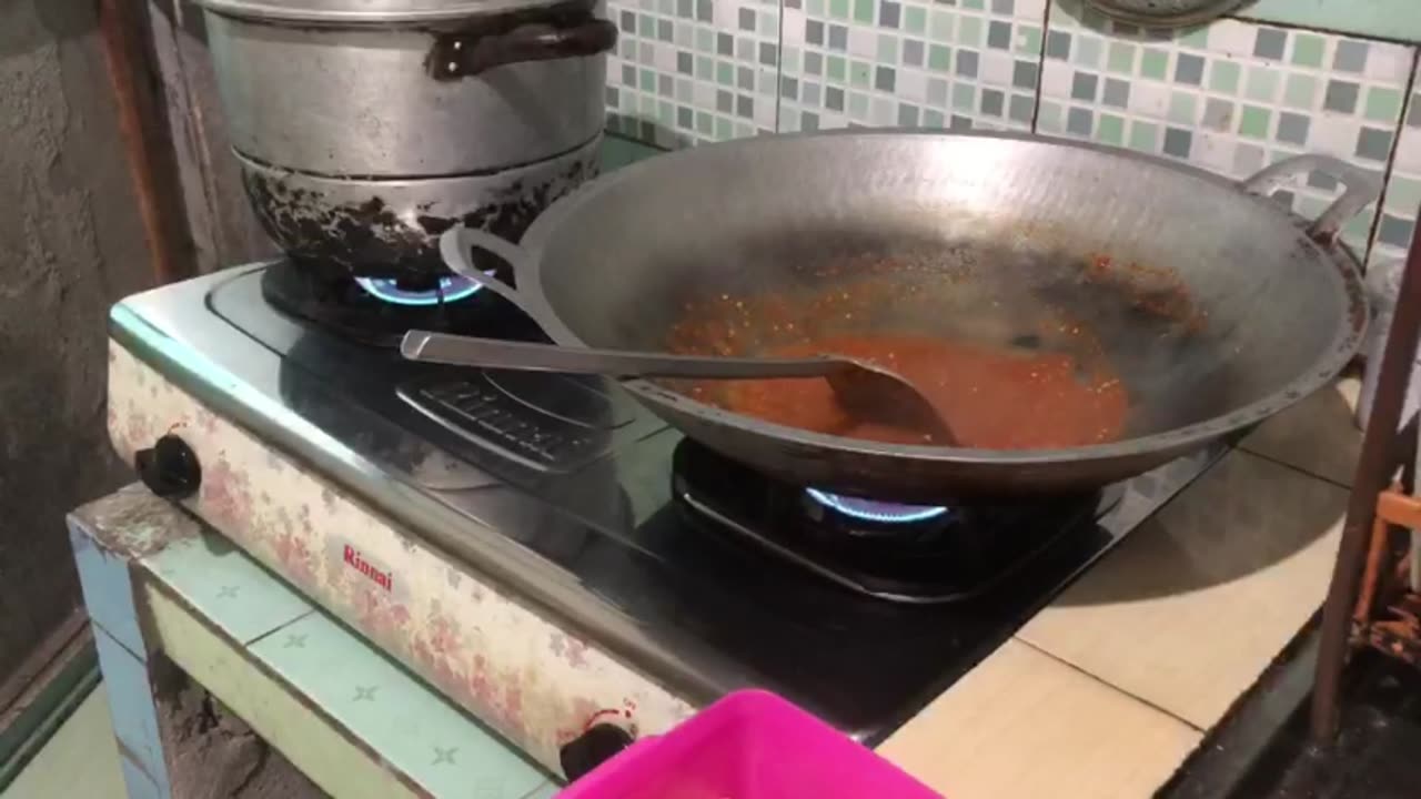 Sambal Egg Omelet Tutorial Part 2: Making the Sambal and Serving