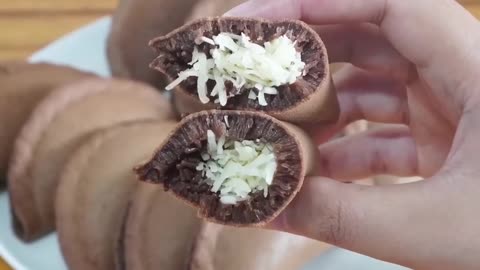 No wonder everyone loves it!! This cake is delicious and super easy to make!