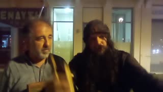 ΕΔΩ ΒΓΑΛΑΝΕ ΕΣΕΝΑ ΑΡΡΩΣΤΟ ΕΝΩ ΗΣΟΥΝ ΚΑΛΑ