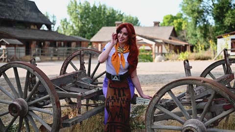 Malon - Zelda Ocarina of Time Cosplay Video