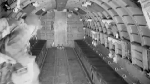 AIRBORNE INVASION OF SOUTHERN FRANCE - AIRBORNE INVASION OF SOUTHERN FRANCE - 111-adc-9679