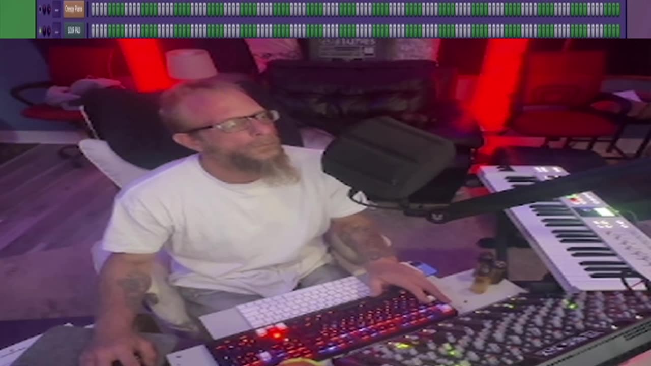 Making beats and chill, non liberal producer, lets work