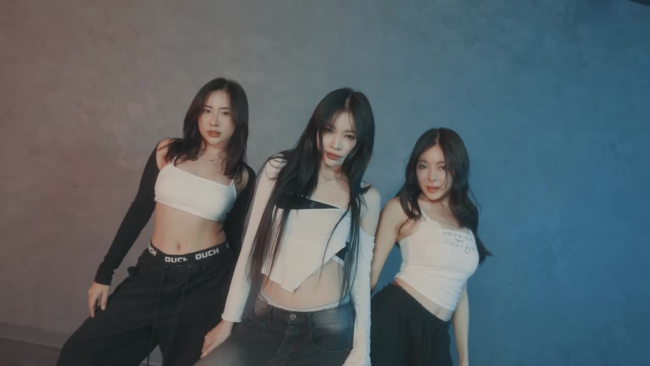TOBII - 'BAD GIRLS LIKE YOU'