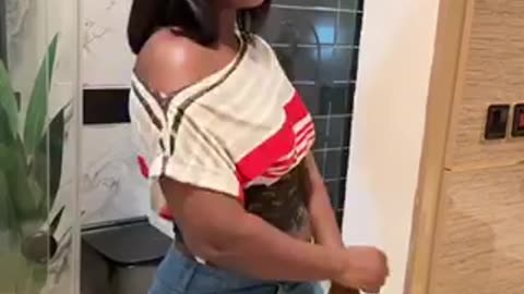 Chizzy Alichi beauty galore..wow🤭🤭