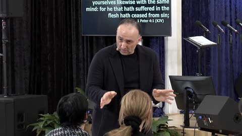 Honor God and Put God First (Armenian)