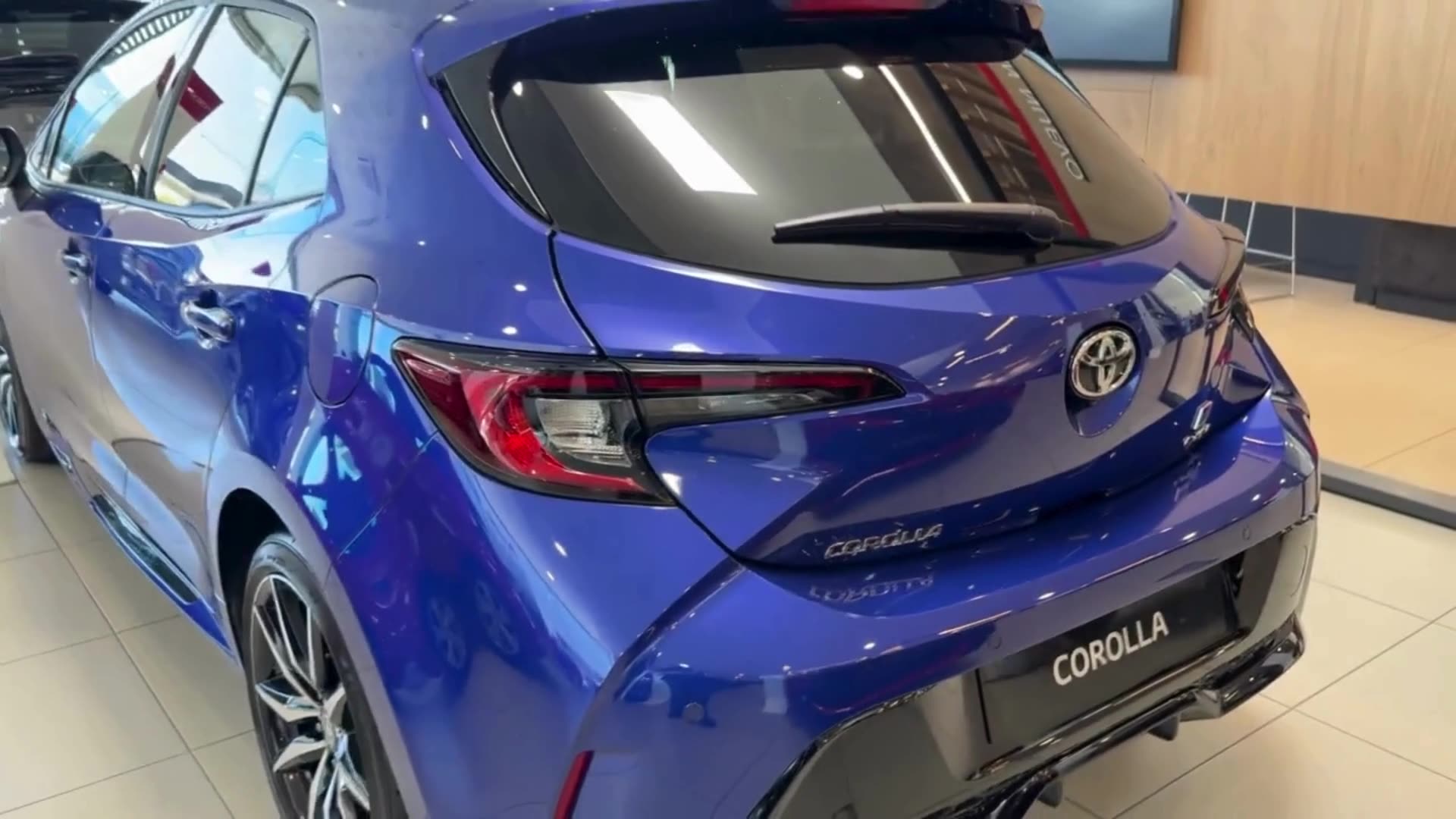 2025 Toyota Corolla Hybrid HATCHBACK - Why Europe Gets the BETTER Deal (140HP Review)