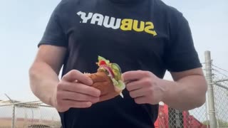 LIVE - SUBWAY Low Fat Diet vs MCDONALD’S - Which is the Best Weight Loss Fast Food？