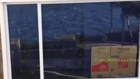 The raid on Epstein's Island 🤯 Don't ever let them tell you that you're not watching a movie 🍿