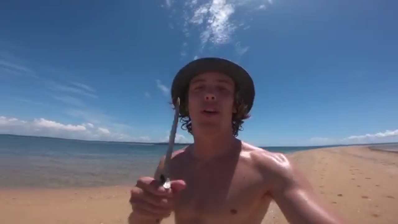 Collecting & Eating Fresh Oysters (Cast Netting & Spearfishing)