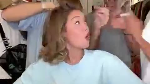 Viral: Gigi hadid with her makeup artist new viral video #viralshort #emmys #vir