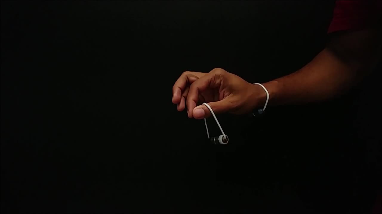 Begleri Trick #8 (Roll Through)
