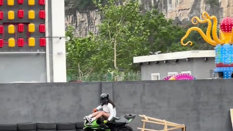 girl freestyle