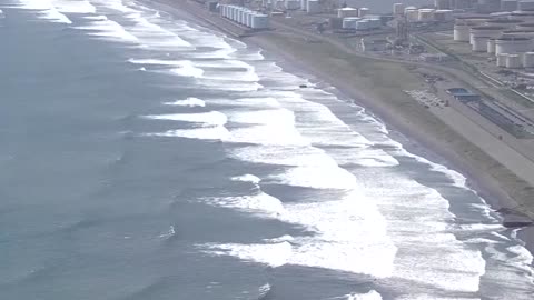 High waves hit Hokkaido as Japan issues tsunami evacuation order
