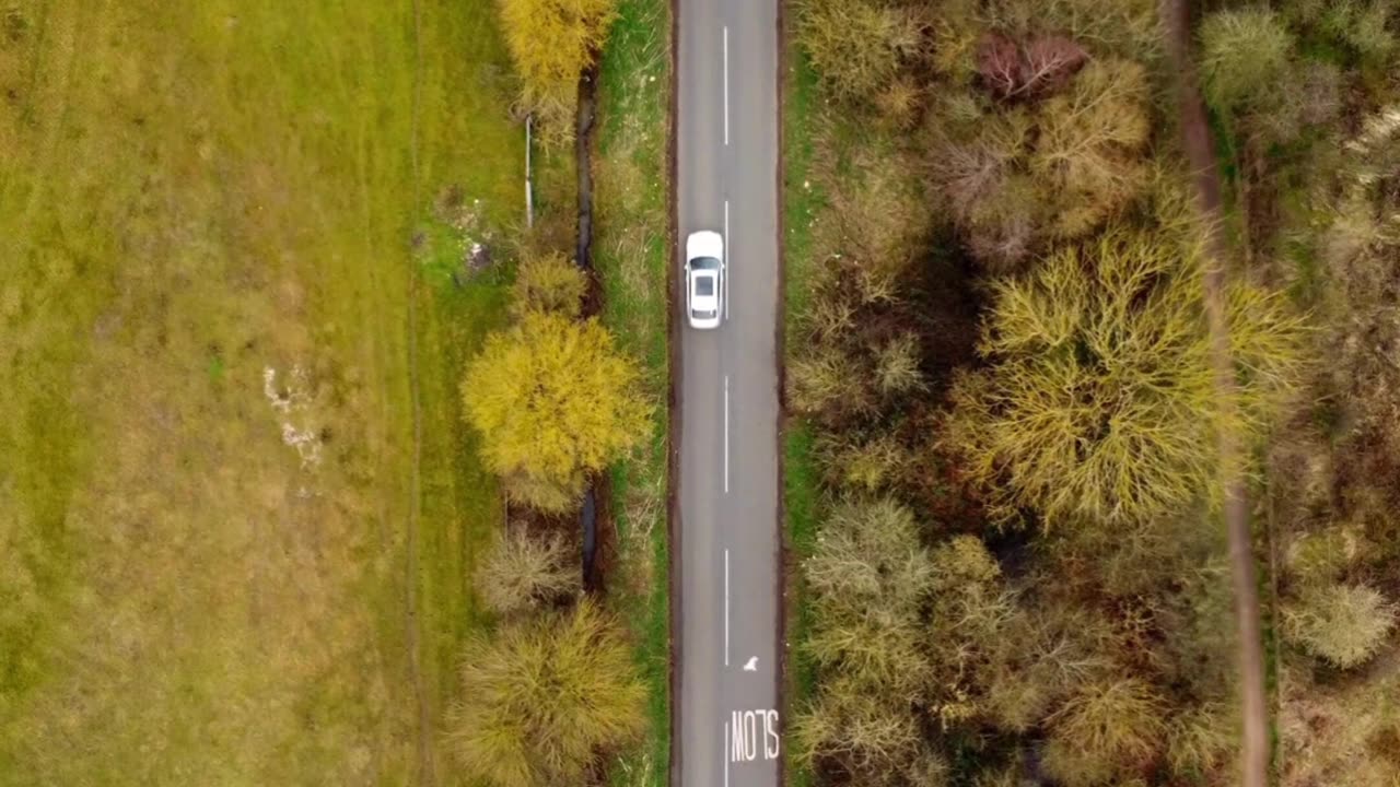 "A breathtaking view where nature paints the horizon with colors of peace and serenity." 🌿✨