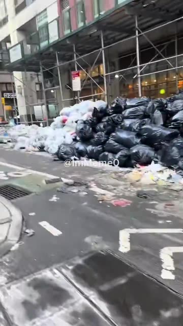 All it took was one storm and Mamdani transformed NYC into the slums of India in less than a week.