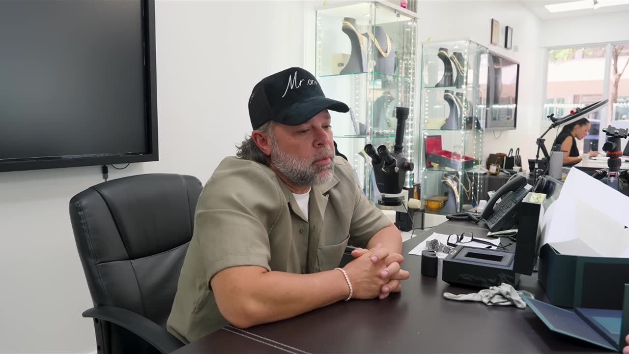 ¿A la venta o no? Un reloj personal que vale $265,000